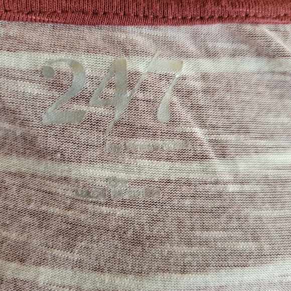 🤿 MAURICES 24/7 Crewneck Short Sleeve Top Red w/White Stripes - Picture 7 of 9